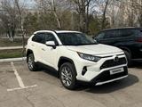 Toyota RAV4 2021 годаfor15 000 000 тг. в Кокшетау – фото 4