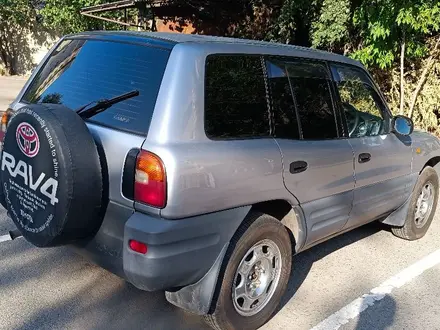 Toyota RAV4 1996 года за 3 800 000 тг. в Алматы – фото 4