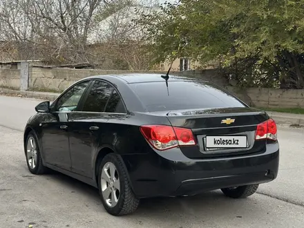 Chevrolet Cruze 2012 года за 3 200 000 тг. в Шымкент – фото 3