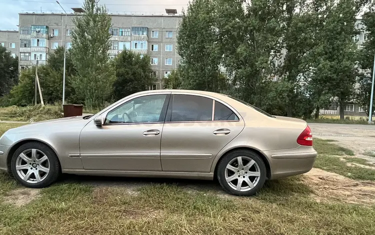 Mercedes-Benz E 240 2002 года за 3 820 000 тг. в Павлодар