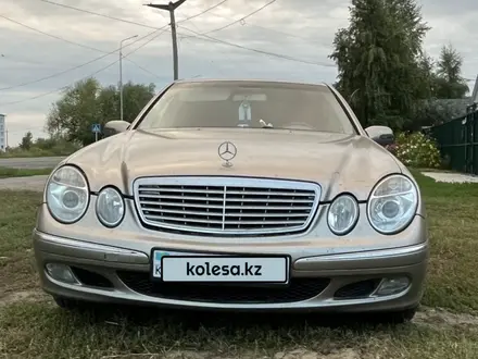 Mercedes-Benz E 240 2002 года за 3 820 000 тг. в Павлодар – фото 9