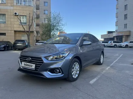 Hyundai Accent 2019 года за 7 400 000 тг. в Астана