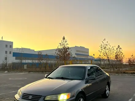 Toyota Camry 1999 года за 3 400 000 тг. в Шымкент
