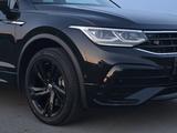 Volkswagen Tiguan 2021 года за 16 800 000 тг. в Костанай