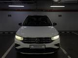 Volkswagen Tiguan 2021 года за 18 000 000 тг. в Алматы