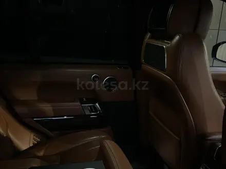 Land Rover Range Rover 2013 года за 25 000 000 тг. в Алматы – фото 17