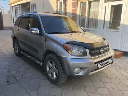 Toyota RAV4 2004 года за 5 700 000 тг. в Алматы
