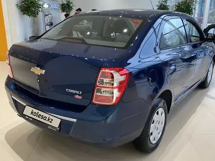 Chevrolet Cobalt 2024 года за 8 090 000 тг. в Алматы – фото 4