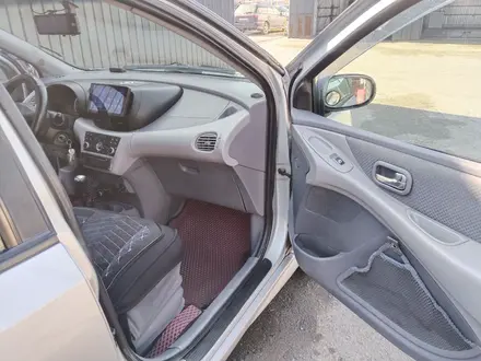 Nissan Almera Tino 2003 года за 1 800 000 тг. в Тараз – фото 15