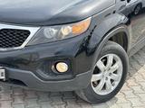 Kia Sorento 2011 года за 7 900 000 тг. в Актобе – фото 2