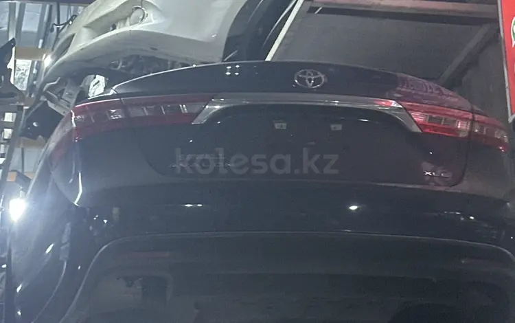 Задание крыло Тойота Авалон за 400 000 тг. в Алматы