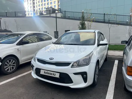 Kia Rio 2019 года за 6 800 000 тг. в Астана