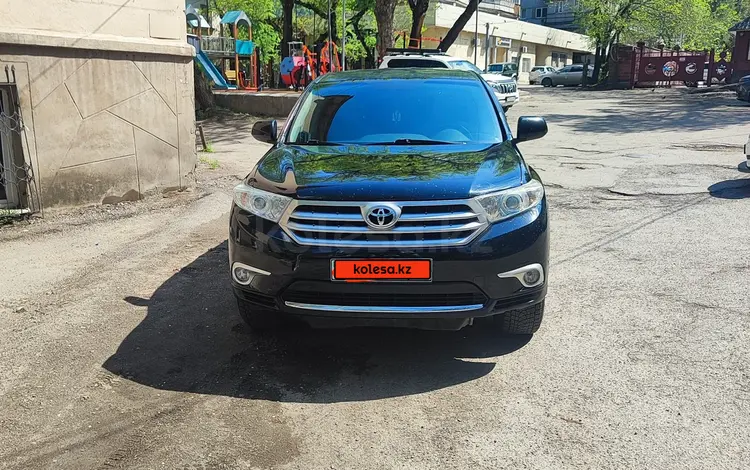 Toyota Highlander 2013 года за 12 000 000 тг. в Алматы