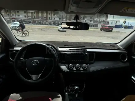 Toyota RAV4 2016 года за 9 000 000 тг. в Астана – фото 10