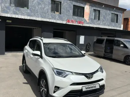 Toyota RAV4 2016 года за 9 000 000 тг. в Астана – фото 8