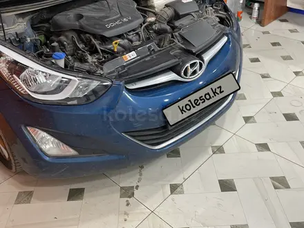 Hyundai Elantra 2014 года за 6 899 000 тг. в Семей – фото 2