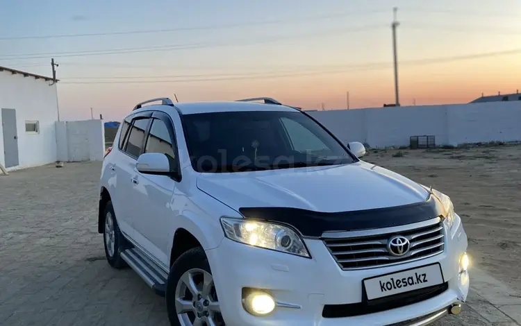 Toyota RAV4 2011 года за 8 300 000 тг. в Бейнеу