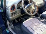 Volkswagen Sharan 1998 годаүшін1 950 000 тг. в Актобе – фото 3