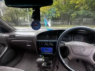 Toyota Camry, 1994