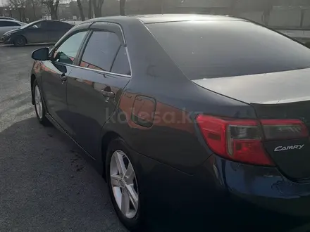 Toyota Camry 2012 года за 5 500 000 тг. в Актобе – фото 9