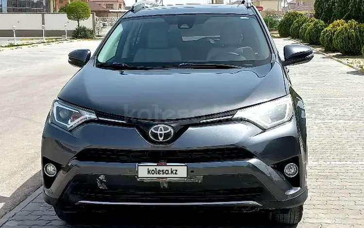 Toyota RAV4 2017 годаүшін9 600 000 тг. в Актау