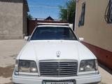 Mercedes-Benz E 220 1994 года за 1 350 000 тг. в Шымкент