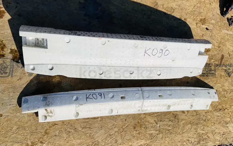 Наполнитель абсорбер бампера за 15 000 тг. в Алматы