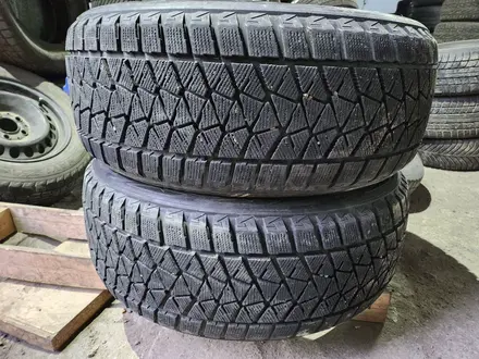 255/50R20 пара Bridgestone BLIZZAK DM-V2 за 50 000 тг. в Алматы