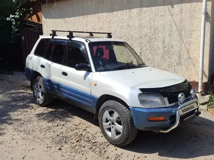 Toyota RAV4 1995 года за 2 750 000 тг. в Алматы – фото 2