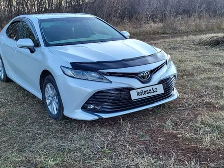 Toyota Camry 2018 года за 13 300 000 тг. в Усть-Каменогорск – фото 4