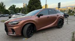 Lexus RX 500h 2023 года за 38 888 888 тг. в Алматы – фото 4