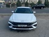 Hyundai Avante 2023 годаfor11 800 000 тг. в Алматы – фото 2