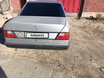 Mercedes-Benz E 200 1989 года за 1 500 000 тг. в Кызылорда – фото 2