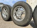 R 17 диски привозные ширина 7.5j et 25 с резиной 265-65-17 зима. за 165 000 тг. в Алматы – фото 10