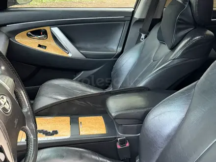 Toyota Camry 2007 года за 5 400 000 тг. в Семей – фото 9