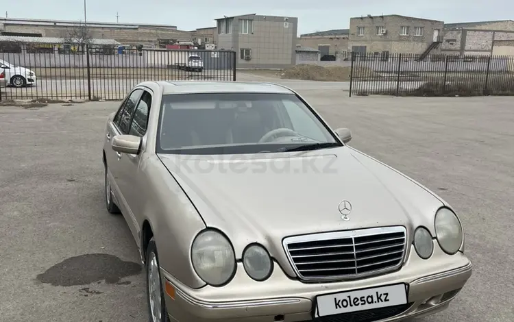 Mercedes-Benz E 320 2000 годаfor3 200 000 тг. в Актау