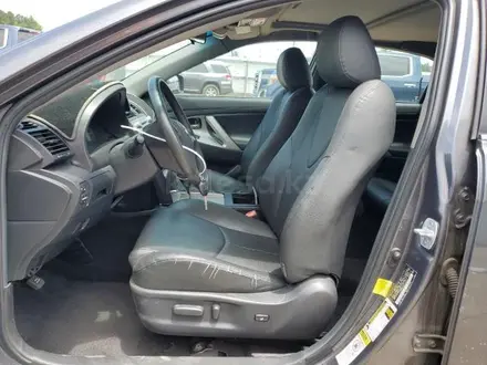 Toyota Camry 2011 года за 4 200 000 тг. в Жанаозен – фото 36