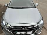 Hyundai Elantra 2019 года за 8 000 000 тг. в Тараз – фото 2