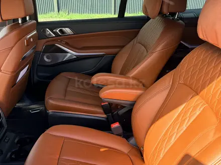 BMW X7 2023 года за 73 000 000 тг. в Астана – фото 18