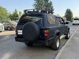 Toyota Hilux Surf 1995 года за 2 200 000 тг. в Алматы – фото 4