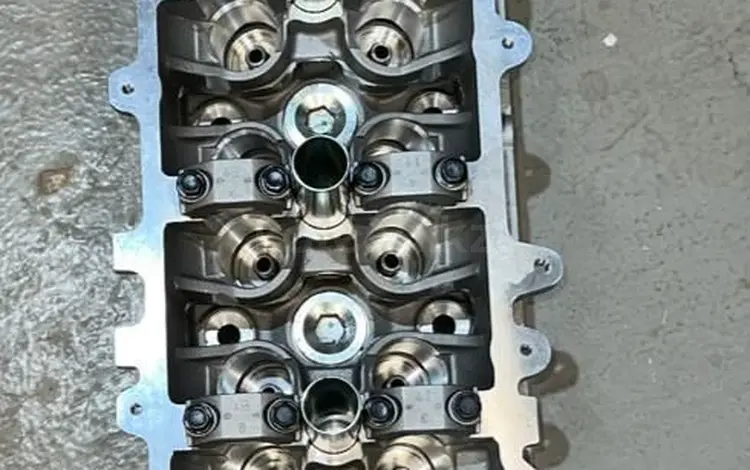 ГБЦ (головка) новая 4.5 бензин 1Fz- Fe голая на внедорожники Toyota за 730 000 тг. в Караганда