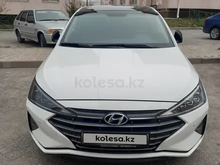 Hyundai Elantra 2019 года за 8 300 000 тг. в Шымкент