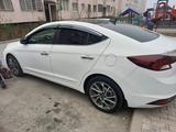 Hyundai Elantra 2019 года за 8 300 000 тг. в Шымкент – фото 3