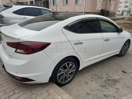 Hyundai Elantra 2019 года за 8 300 000 тг. в Шымкент – фото 5