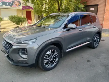 Hyundai Santa Fe 2019 года за 14 500 000 тг. в Петропавловск