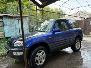 Toyota RAV4, 1998