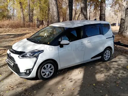 Toyota Sienta 2017 года за 7 000 000 тг. в Павлодар