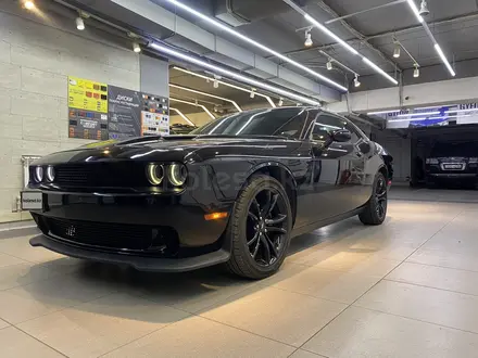 Dodge Challenger 2018 года за 22 100 000 тг. в Алматы – фото 3