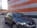 Volkswagen Passat 2005 годаfor3 400 000 тг. в Уральск – фото 3