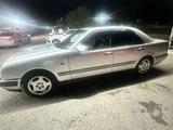 Mercedes-Benz E 230 1997 годаfor2 250 000 тг. в Тараз – фото 2